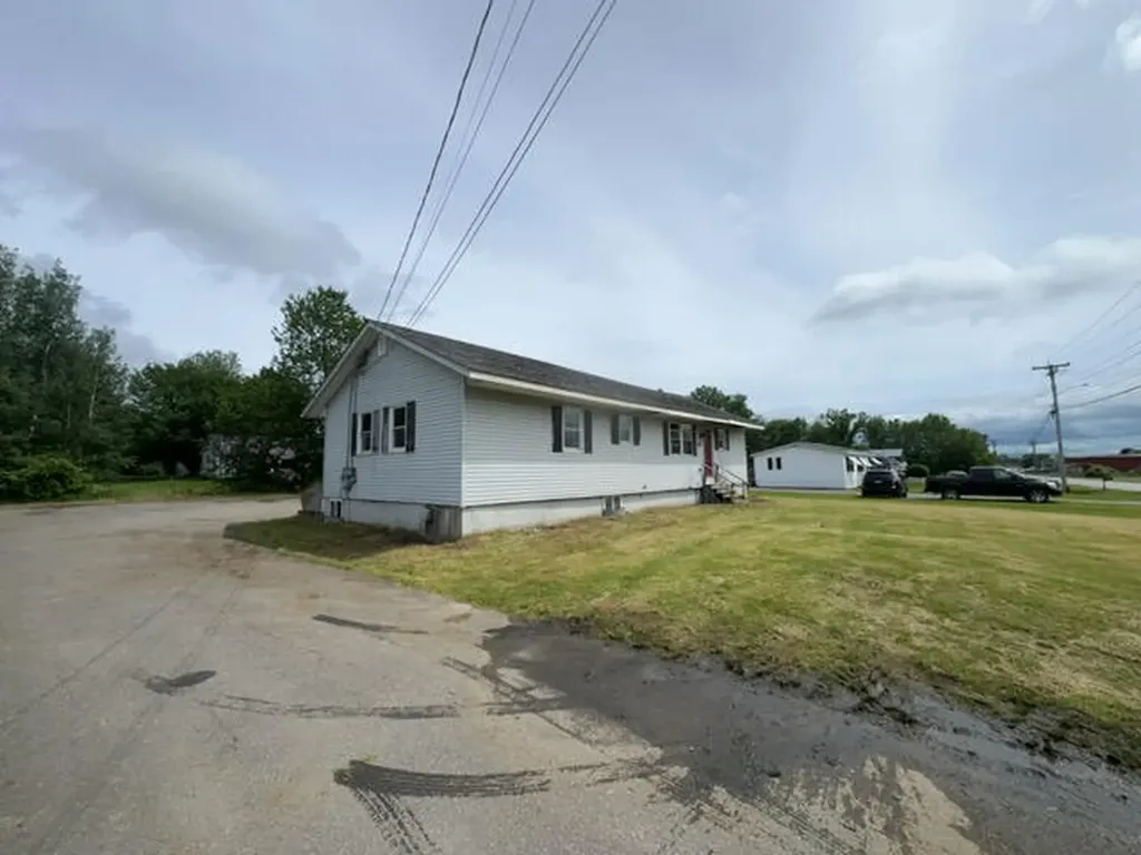324 Stinson Street Pittsfield ME 04967