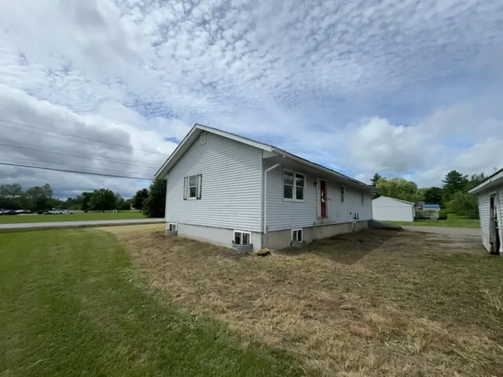 324 Stinson Street Pittsfield ME 04967