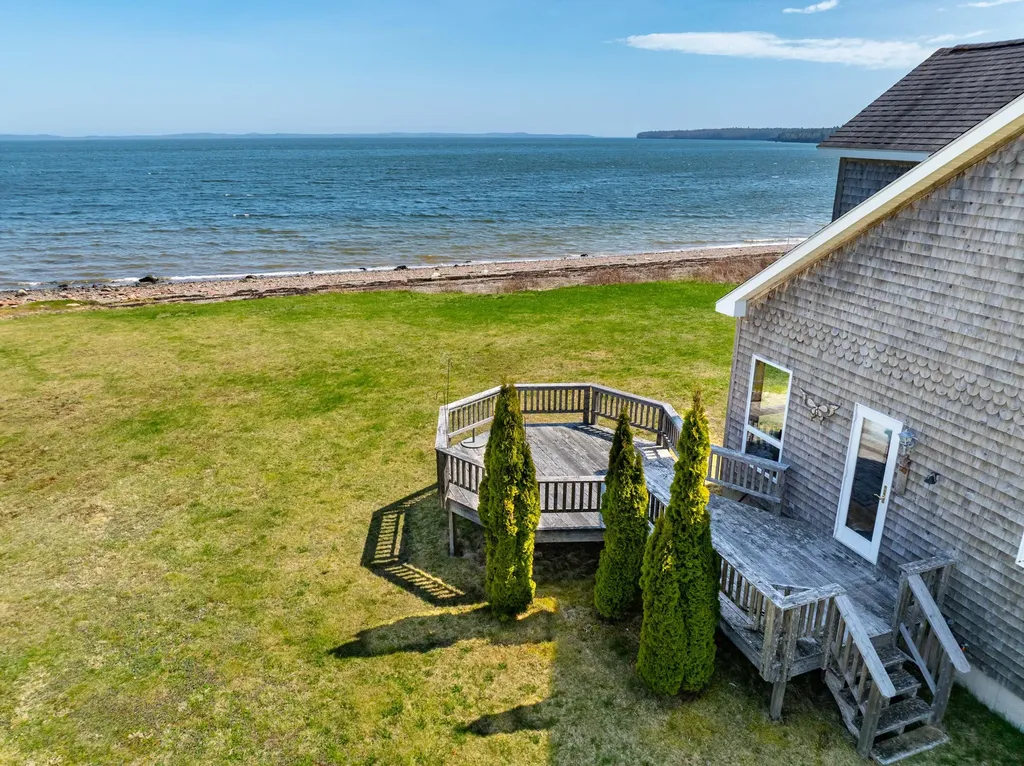22 Seaview Lane Robbinston ME 04671