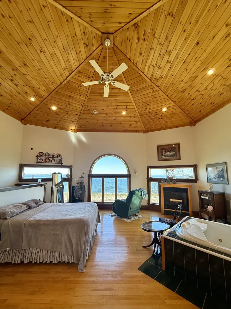 22 Seaview Lane Robbinston ME 04671