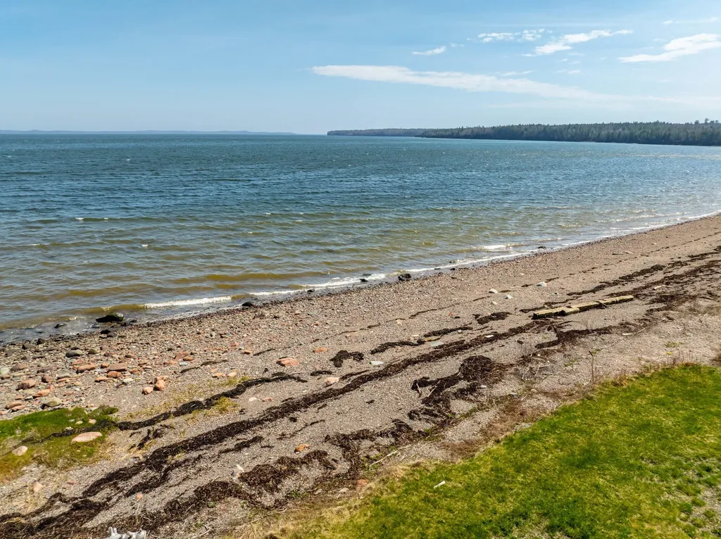 22 Seaview Lane Robbinston ME 04671