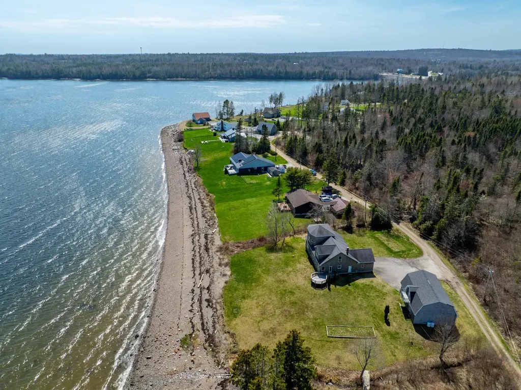 22 Seaview Lane Robbinston ME 04671