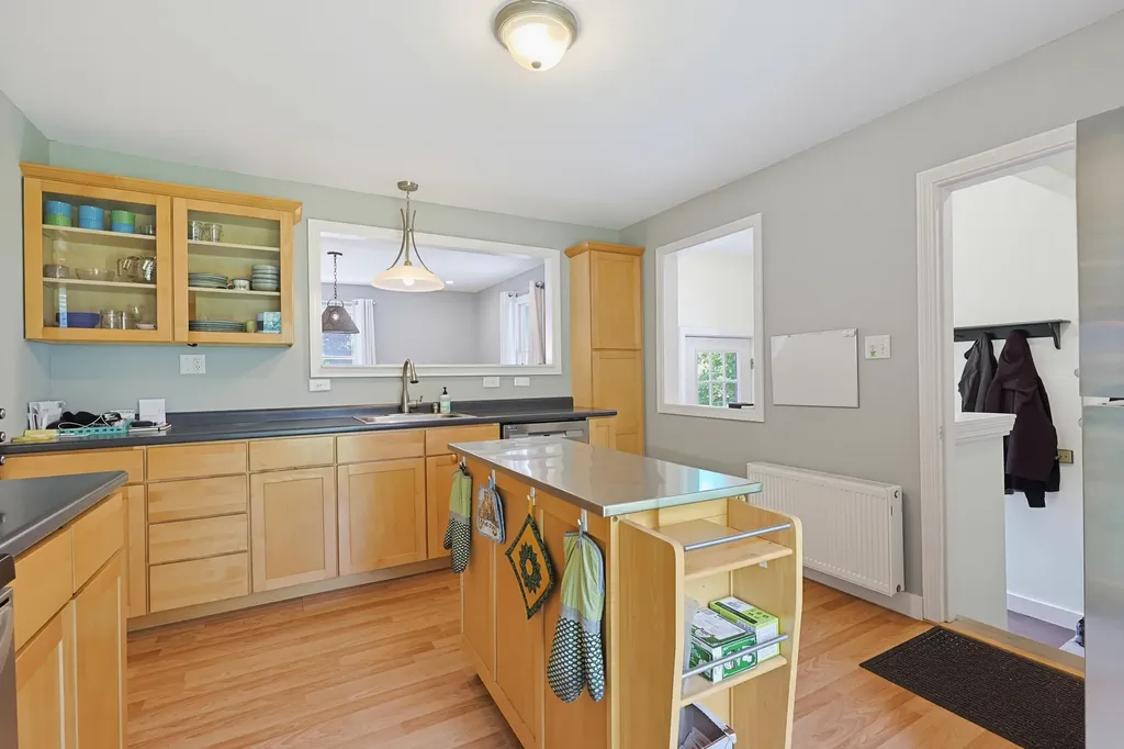 20 Summit Park Avenue Portland ME 04103