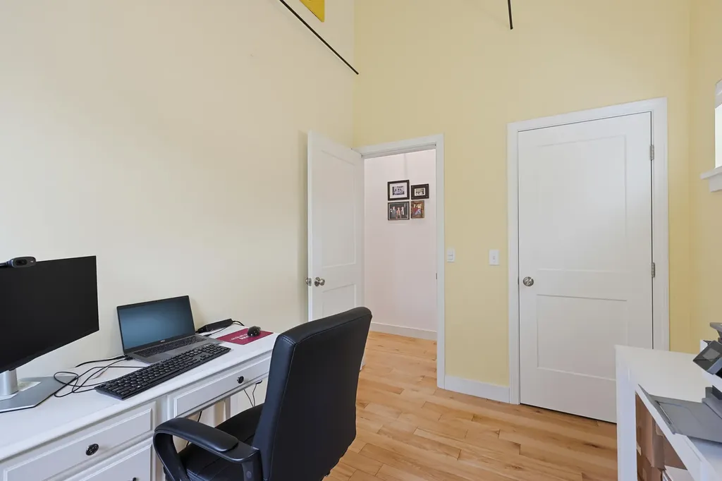 20 Summit Park Avenue Portland ME 04103
