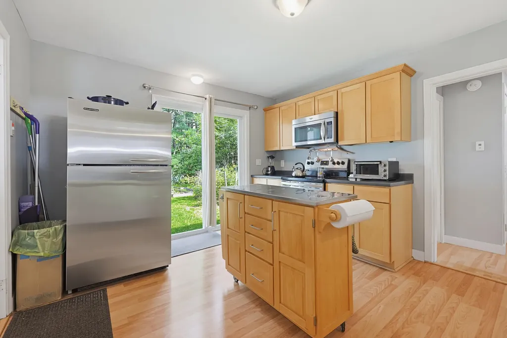 20 Summit Park Avenue Portland ME 04103