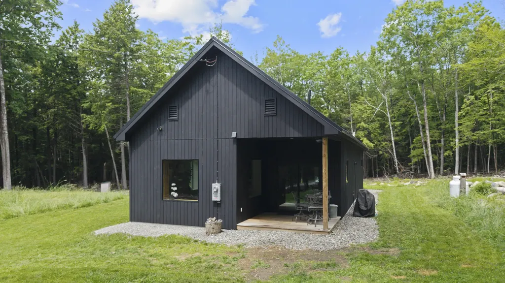 13 Shore Road Fayette ME 04349