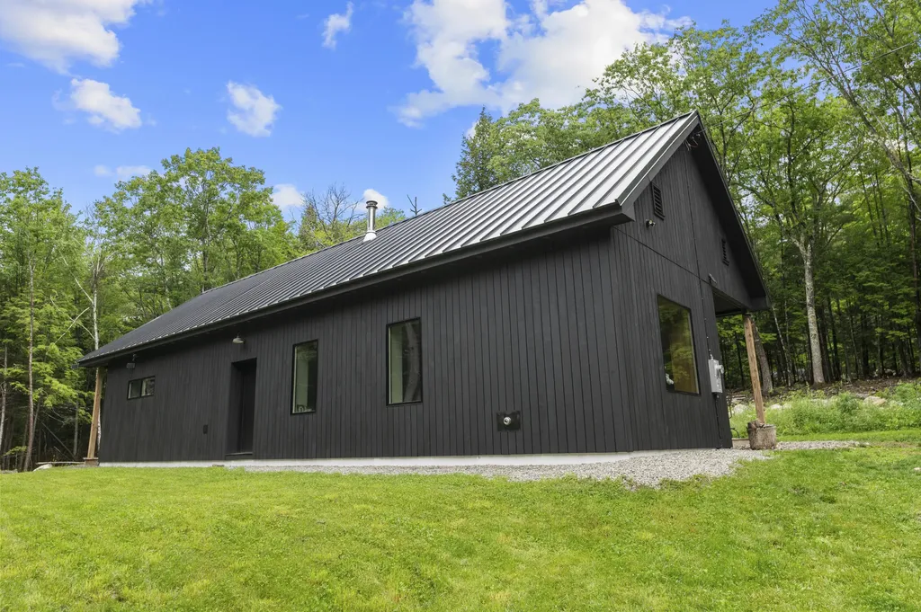 13 Shore Road Fayette ME 04349