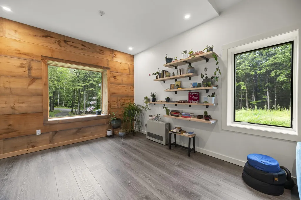 13 Shore Road Fayette ME 04349