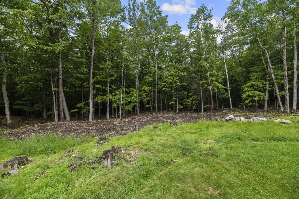13 Shore Road Fayette ME 04349