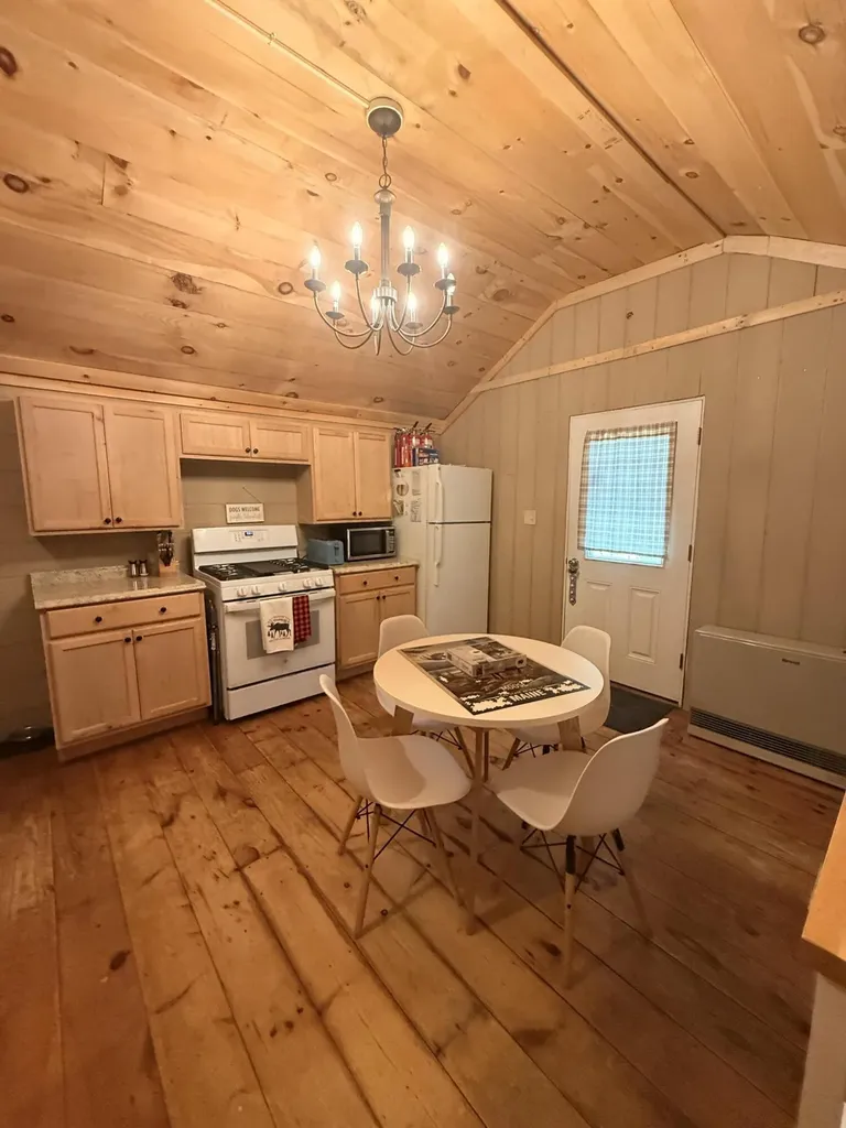 5 Moores Road Burlington ME 04417