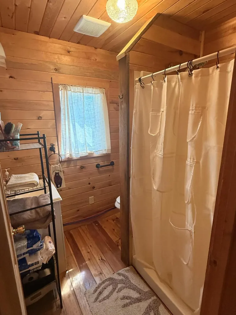 5 Moores Road Burlington ME 04417