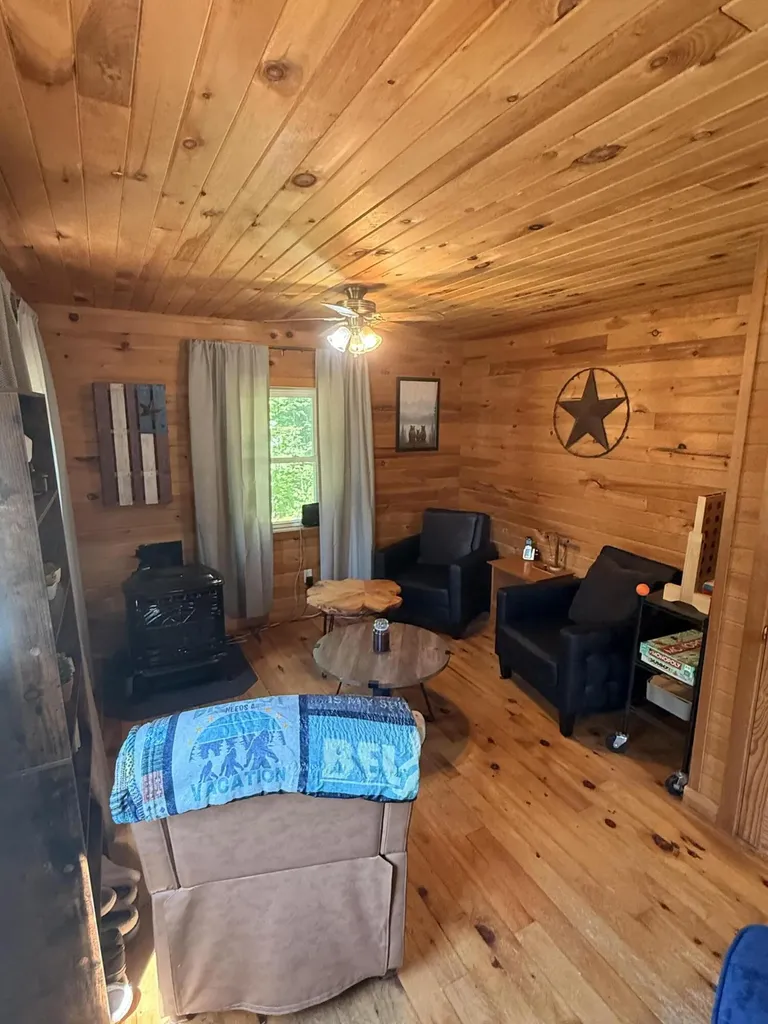 5 Moores Road Burlington ME 04417