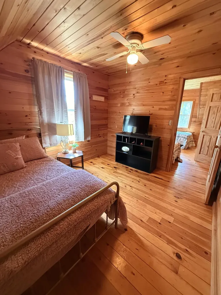 5 Moores Road Burlington ME 04417