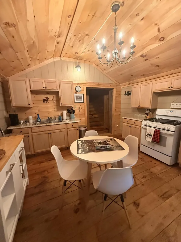 5 Moores Road Burlington ME 04417