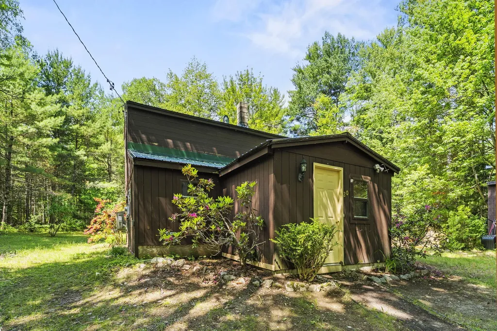 20 North Road Clifton ME 04428