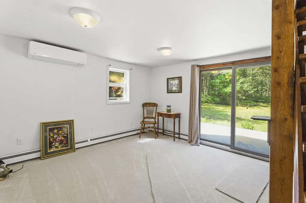 20 North Road Clifton ME 04428