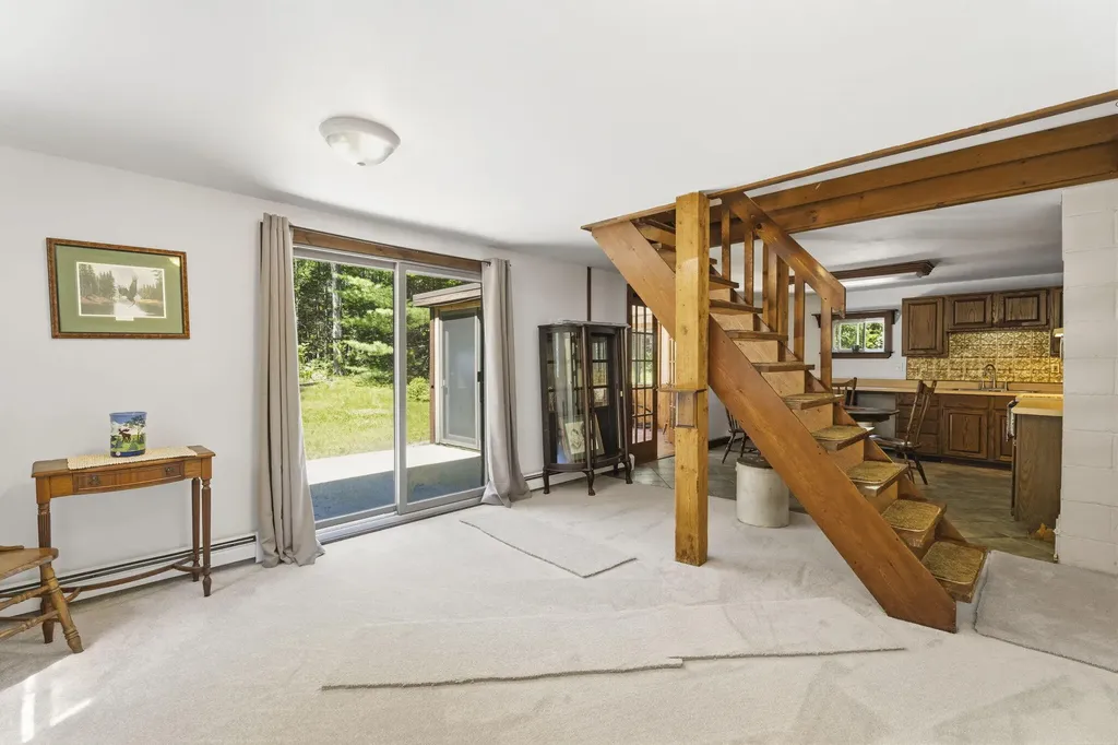 20 North Road Clifton ME 04428