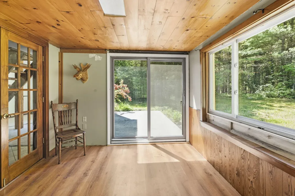 20 North Road Clifton ME 04428