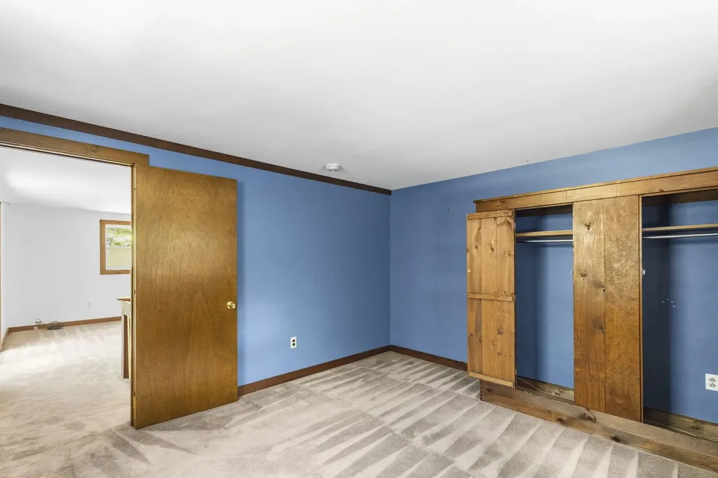 20 North Road Clifton ME 04428