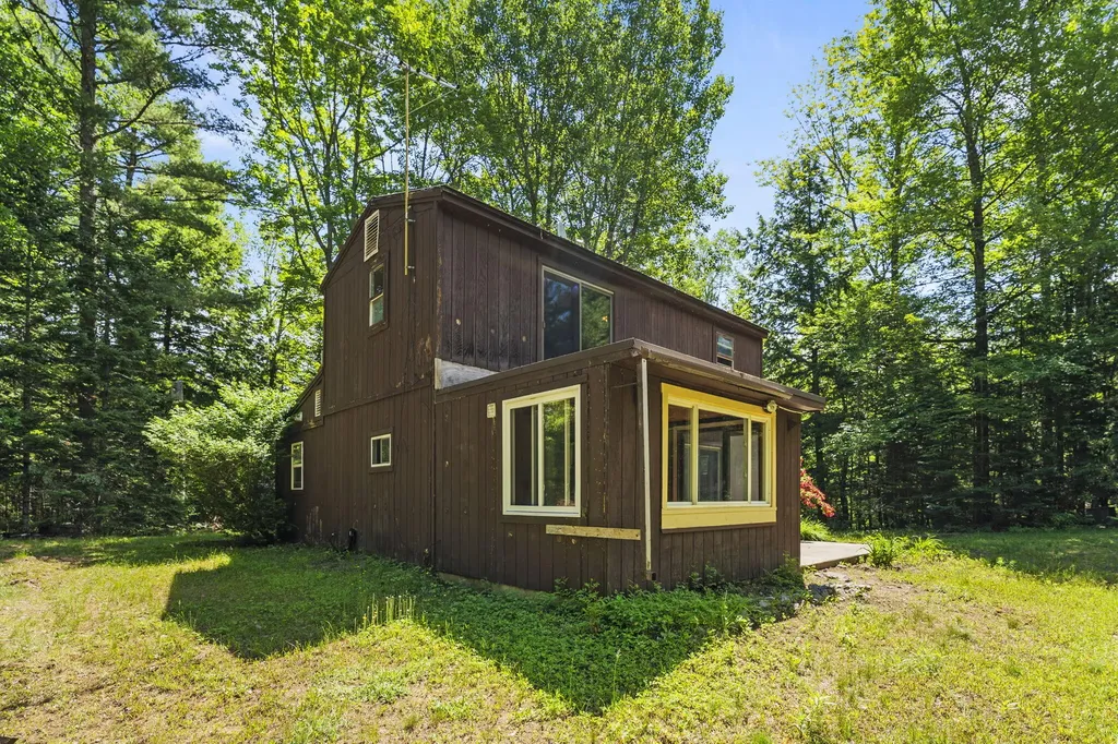 20 North Road Clifton ME 04428