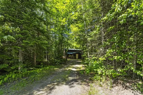 20 North Road Clifton ME 04428