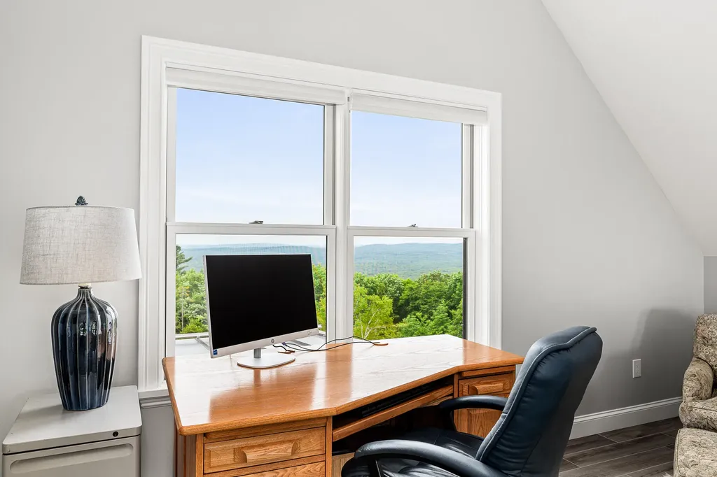 6 Clayton Lane Rockland ME 04841