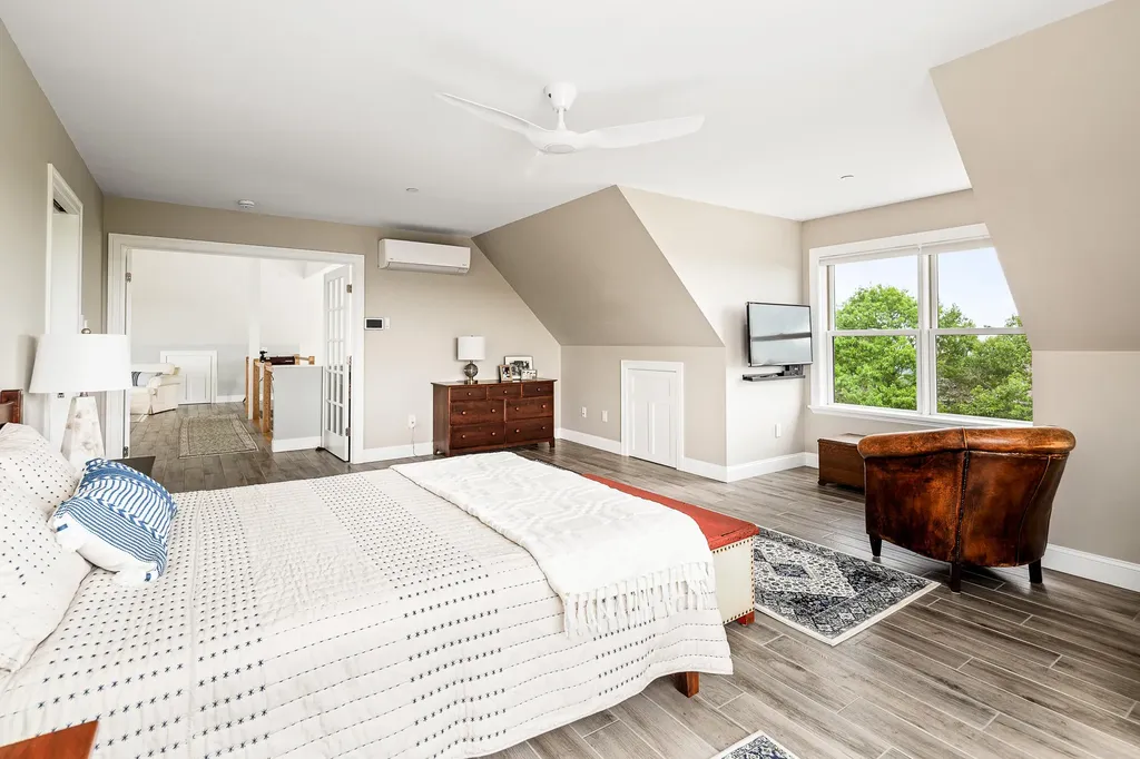 6 Clayton Lane Rockland ME 04841