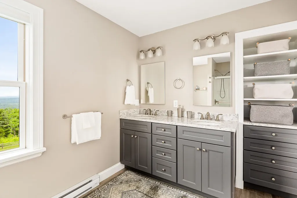 6 Clayton Lane Rockland ME 04841