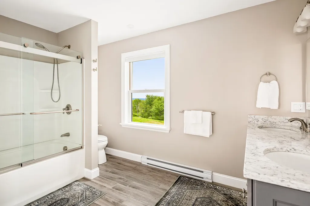 6 Clayton Lane Rockland ME 04841