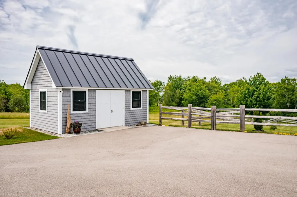 6 Clayton Lane Rockland ME 04841