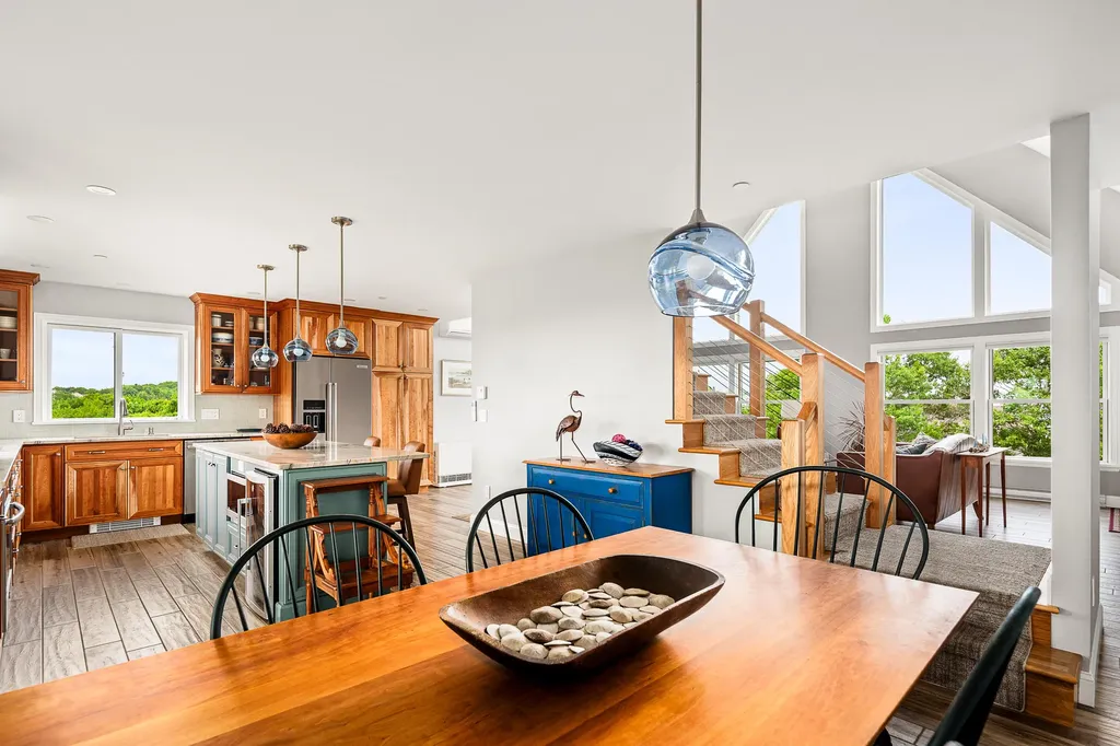 6 Clayton Lane Rockland ME 04841