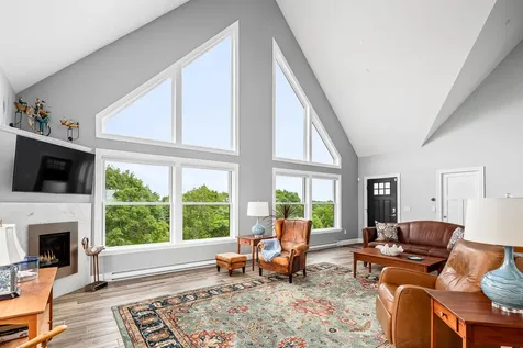 6 Clayton Lane Rockland ME 04841