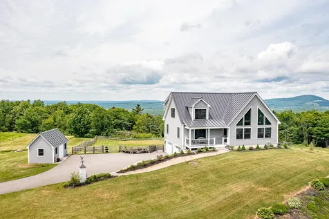 6 Clayton Lane Rockland ME 04841