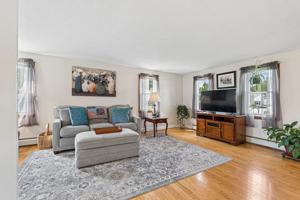 38 Greenfield Lane Biddeford ME 04005