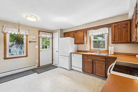 38 Greenfield Lane Biddeford ME 04005