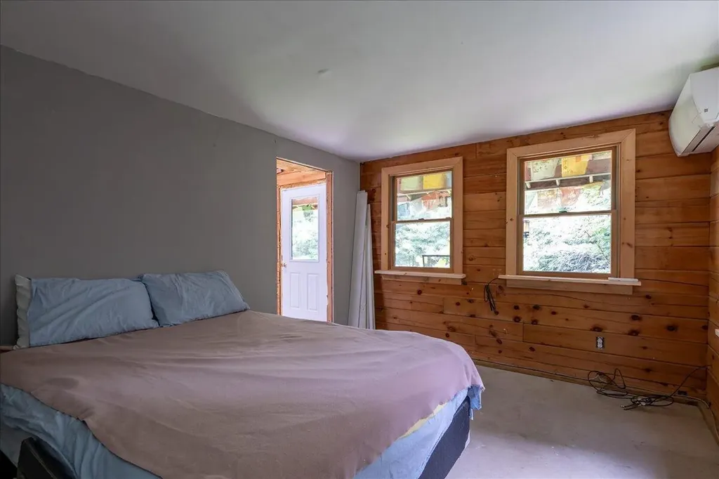 92 Serenity Lane Union ME 04862