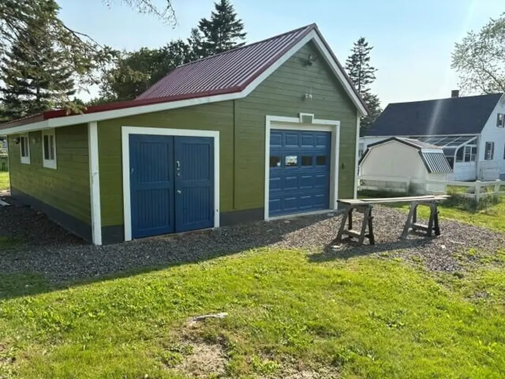 115 Parkway N Brewer ME 04412