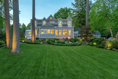3-2 Creek Lane Manchester ME 04351