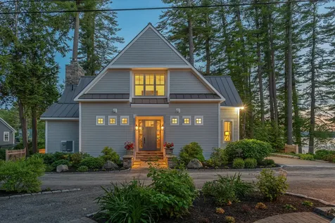 3-2 Creek Lane Manchester ME 04351