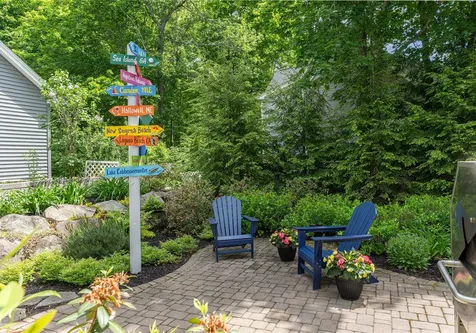 3-2 Creek Lane Manchester ME 04351