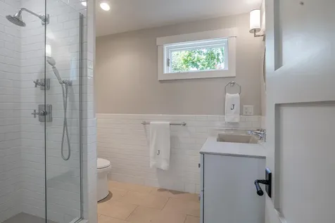3-2 Creek Lane Manchester ME 04351