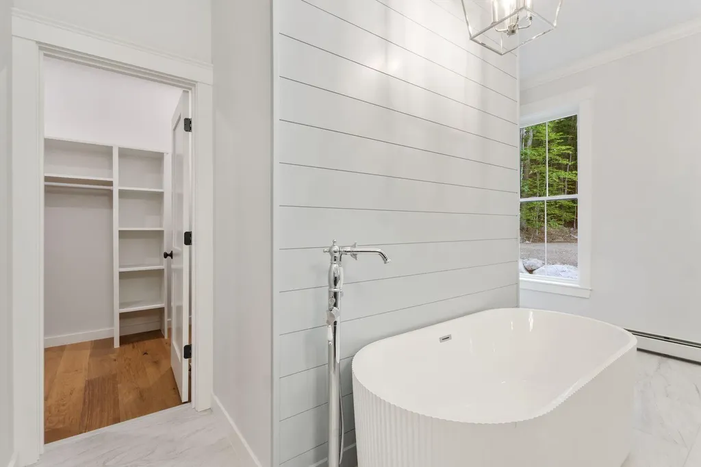 34 Alice Road Casco ME 04015