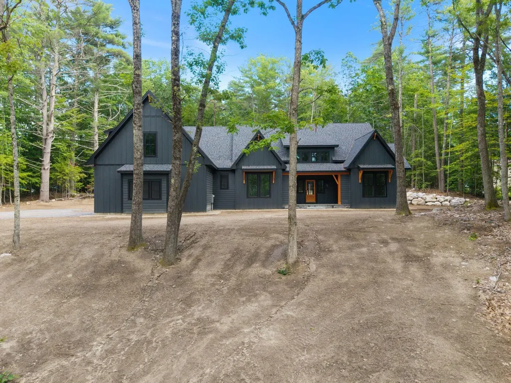 34 Alice Road Casco ME 04015