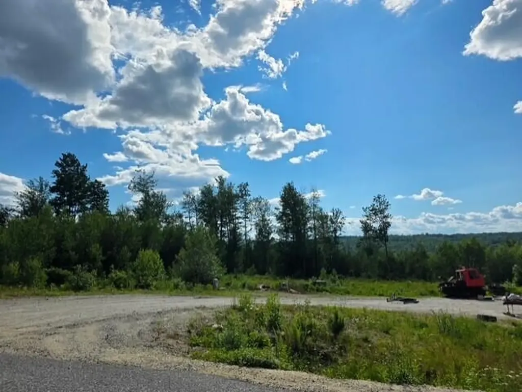 136 Ellingwood Road Paris ME 04281