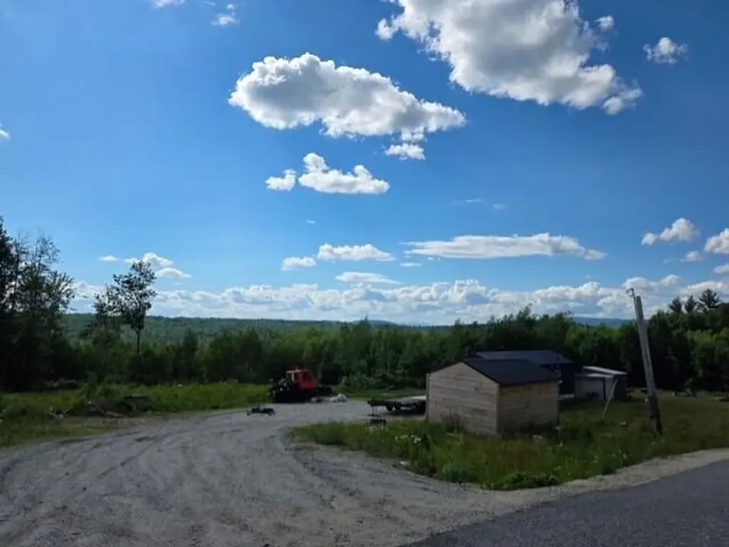 136 Ellingwood Road Paris ME 04281