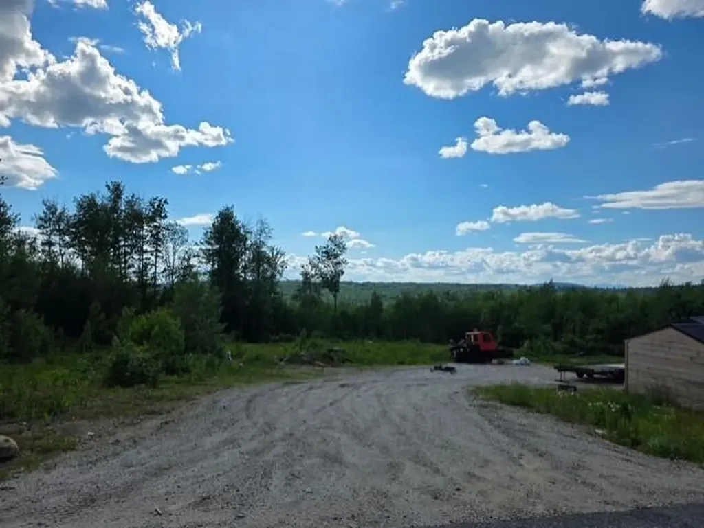 136 Ellingwood Road Paris ME 04281