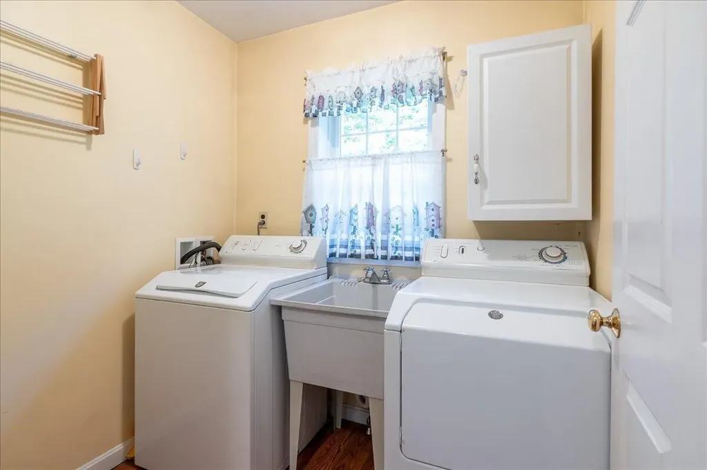 798 Overlock Hill Road Union ME 04862