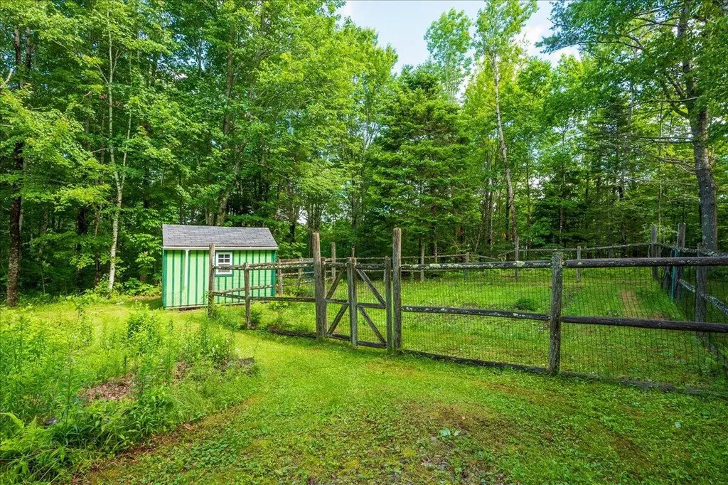 798 Overlock Hill Road Union ME 04862