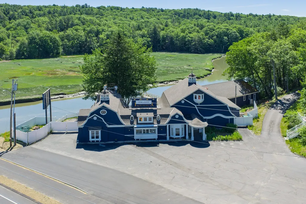 1335 Us-1 Yarmouth ME 04096