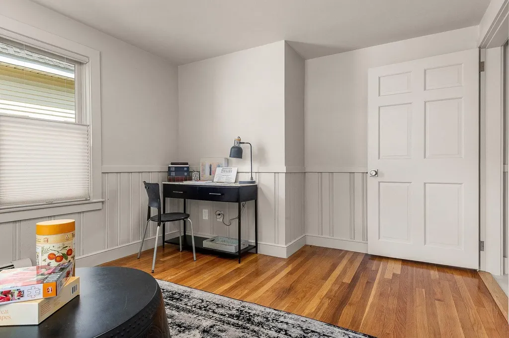 27 Government Street Kittery ME 03904
